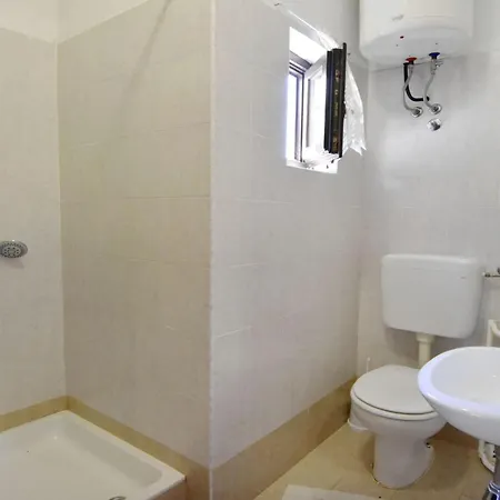 Vesna Peovic By Interhome *