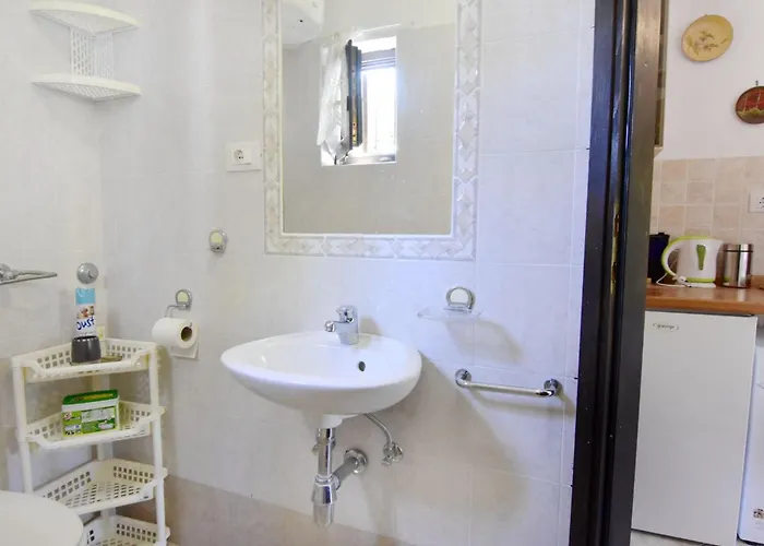 Vesna Peovic By Interhome Apartman *